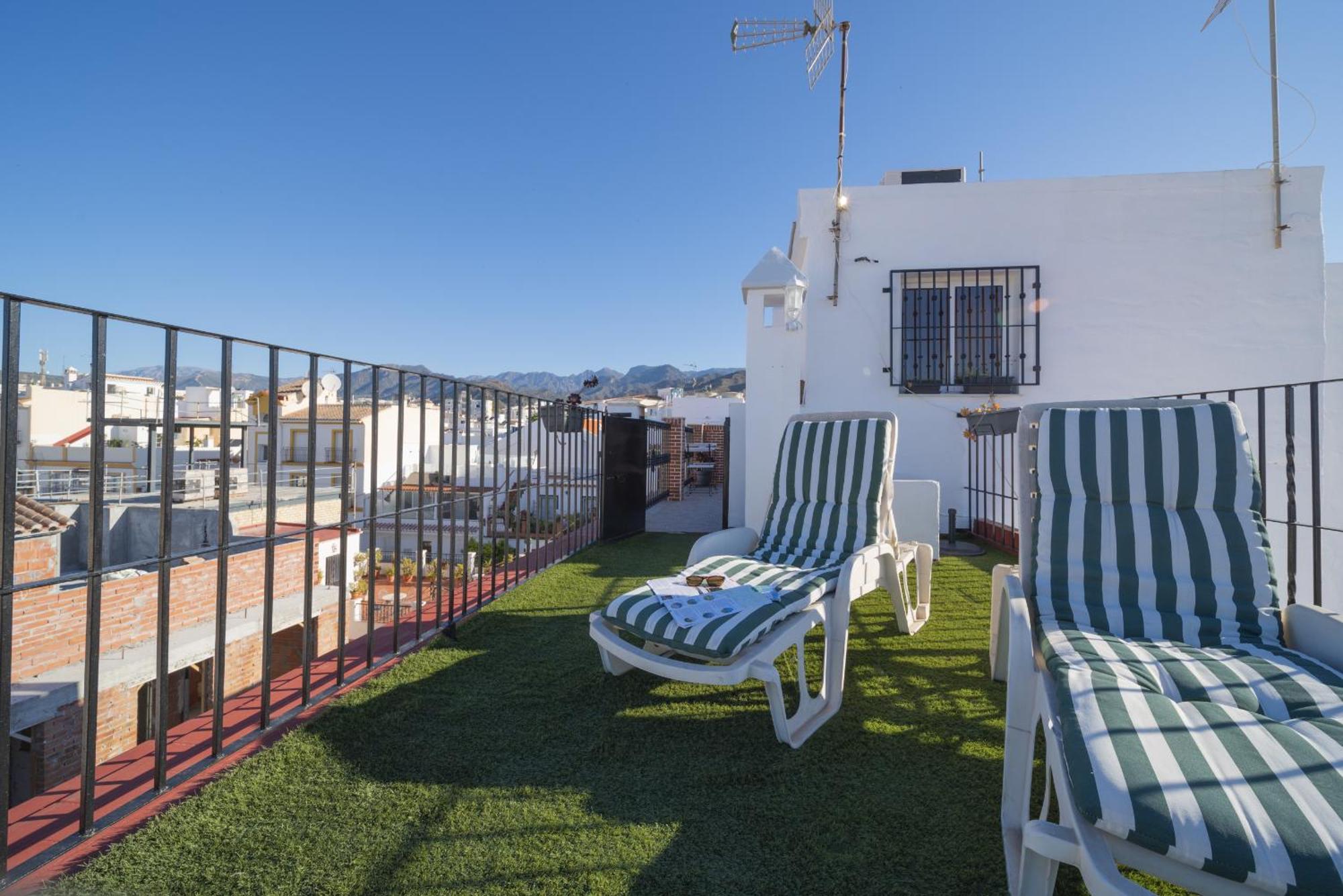 Atico Jimena Granada En El Centro De Nerja 아파트 객실 사진